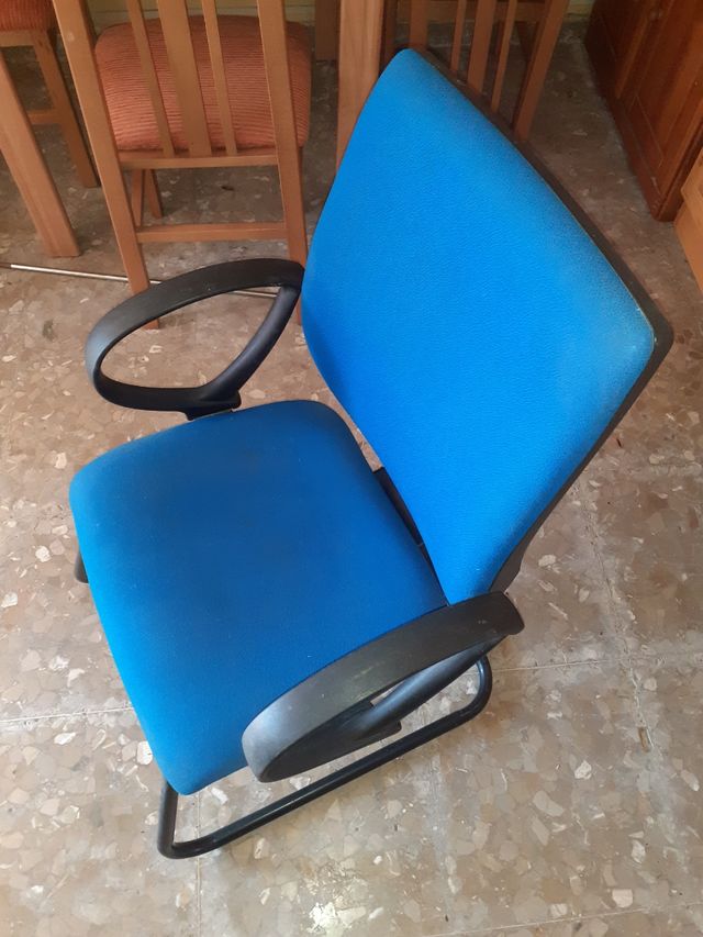 Silla oficina azul - Cómoda
