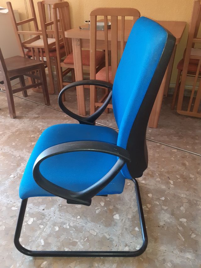 Silla oficina azul - Cómoda