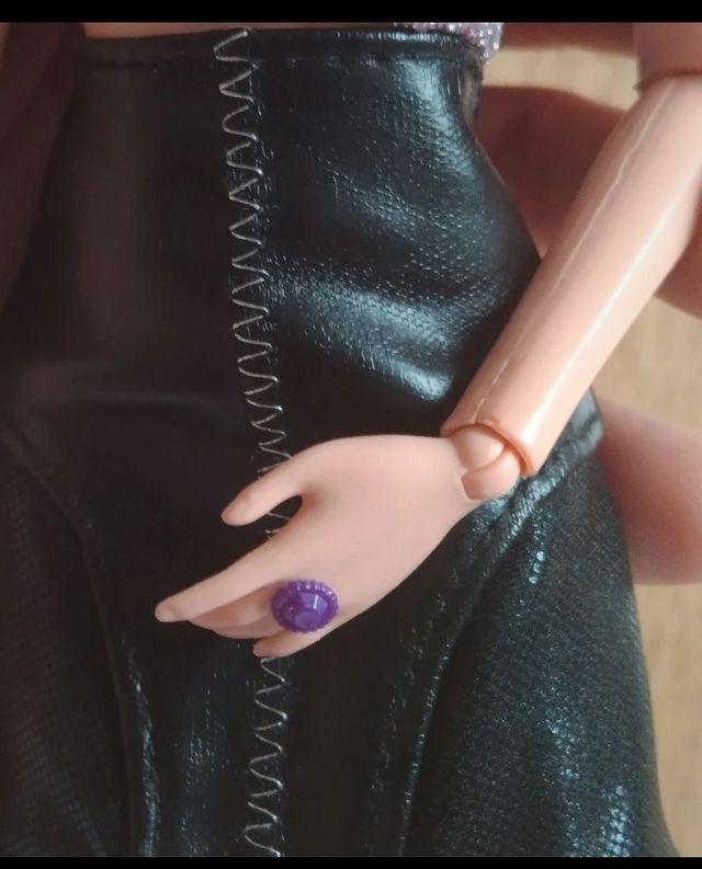 Muñeca Barbie Raquel 2009