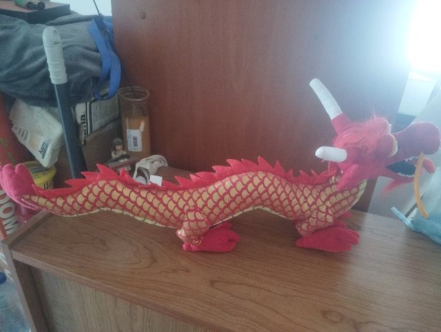 Dragón de peluche Mulan