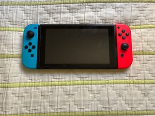 Nintendo Switch V1 Azul-Rojo (Pirateable)