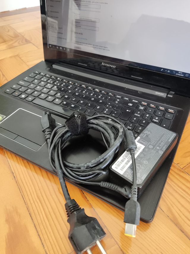 Portátil Lenovo Z50-75 15.6" - 8GB-1000GB