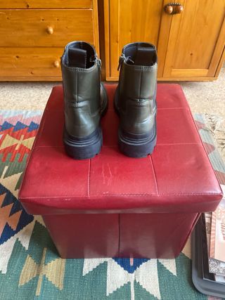 Botas Zara - Verde Oliva - 36. 
no se hacen envíos