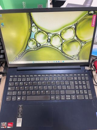Lenovo IdeaPad 3 Ryzen 7 5700U 012