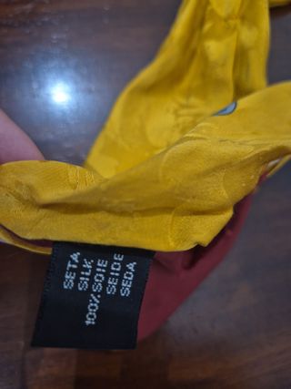 Cravatta vintage Walt Disney Iside- Gialla