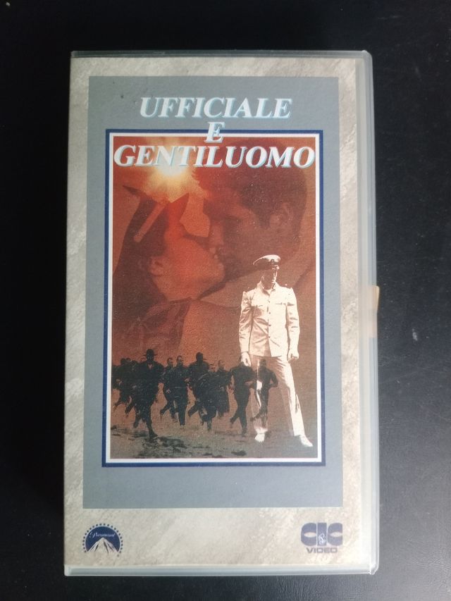 VHS Ufficiale e Gentiluomo - Film