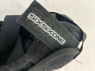 Rodilleras SixSixOne DH