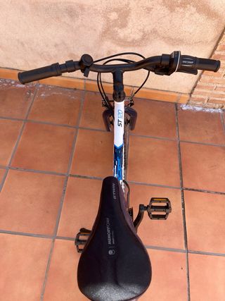 Bicicleta niño Rockrider 20” blanca