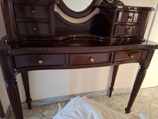 Toilette antica in legno