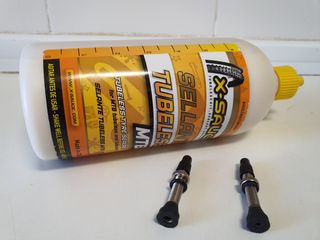Liquido Sellante X-Sauce 500ml más valvulas tubles