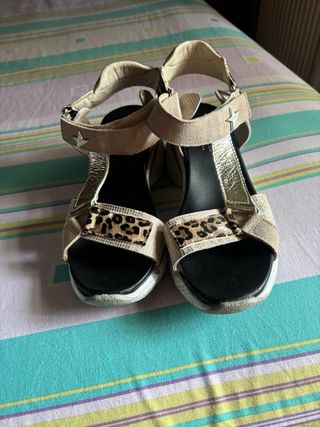Sandalias Cetti beige-marrón, talla 37