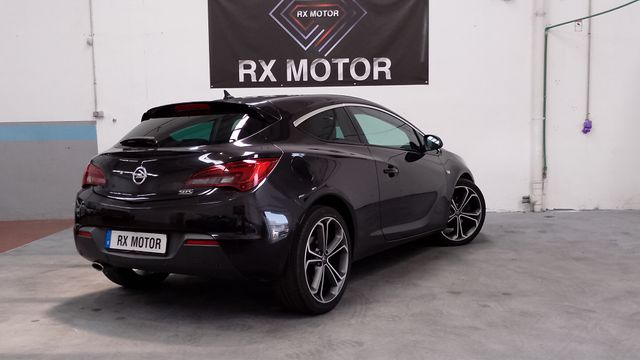 Opel Astra GTC TURBO 3P 2012