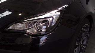 Opel Astra GTC TURBO 3P 2012