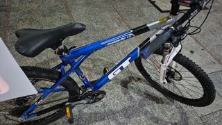 Bicicleta GT Avalanche 1.0