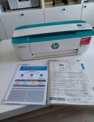 Impresora HP DeskJet 3762 - Verde y Blanca