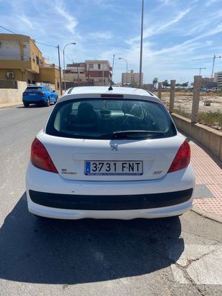 Peugeot 207 2007