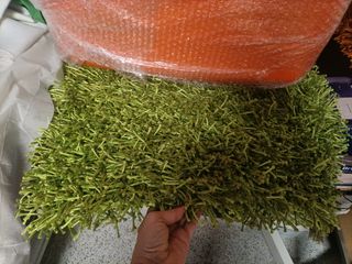 Alfombra morada, verde  - Felpa