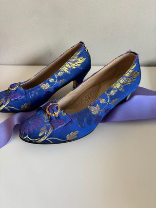 Traje fallera azul y dorado
