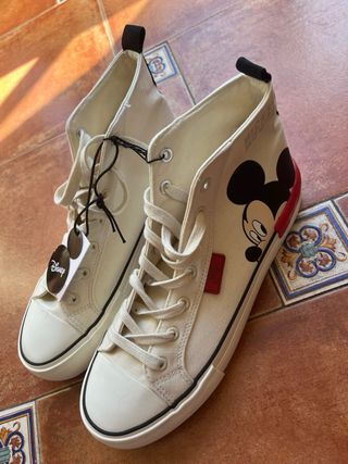 Zapatos tipo converse Mickey Mouse Disney