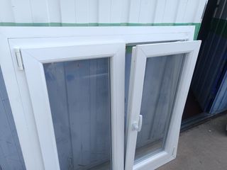 Ventana PVC oscilobatiente blanca