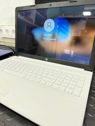 Portátil HP blanco - Oferta con GARANTÍA