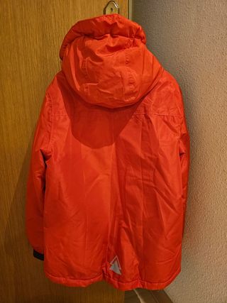 Chaqueta nieve niño Privil roja. Talla 10-11 