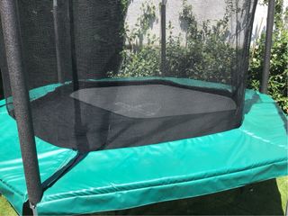 Cama elástica hexagonal 2.4m y funda para taparla