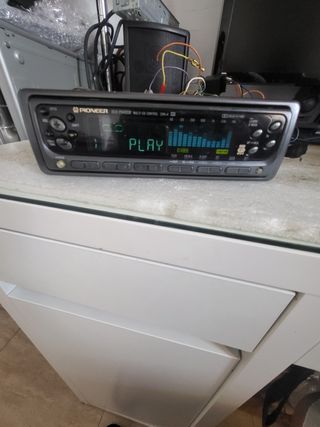Radio Pioneer KEH-P8400R
