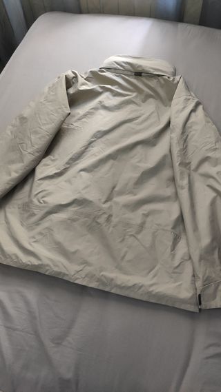 Chaqueta Tribord beige impermeable