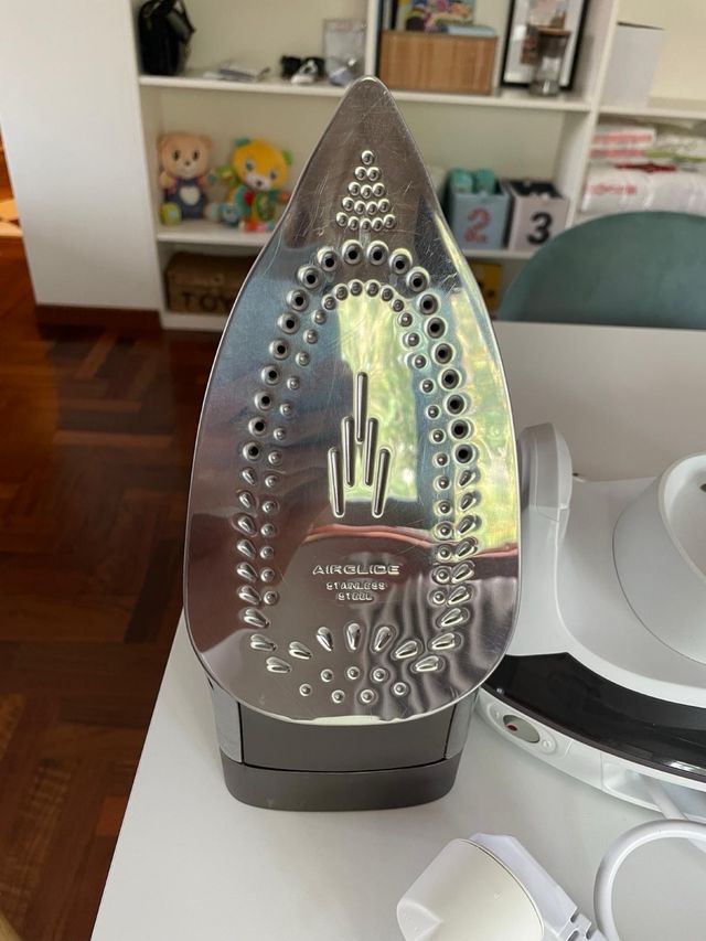 Ferro da stiro Rowenta Easy Steam