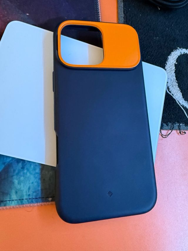 Custodia Caseology iPhone 16 Pro Max