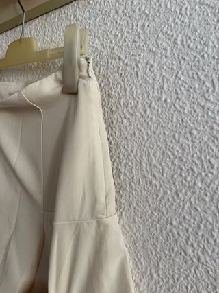 Falda pantalón blanca vuelo