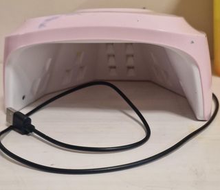 Secador SUN UV/LED uñas rosa 88W