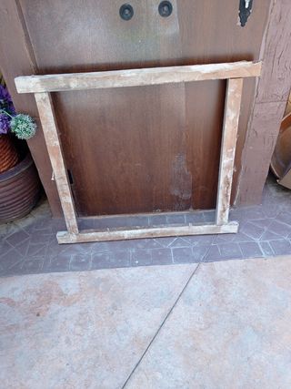 Ventana antigua madera cristal