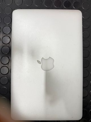 MacBook Air plata - seminuevo