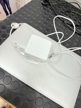 MacBook Air plata - seminuevo