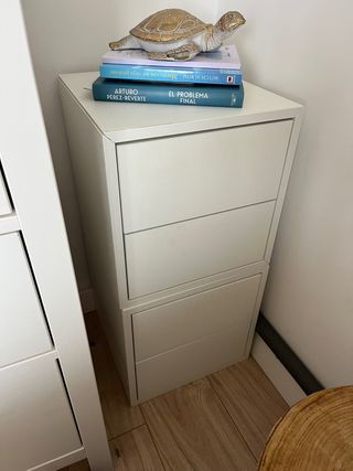 Mesitas de noche Ikea blancas