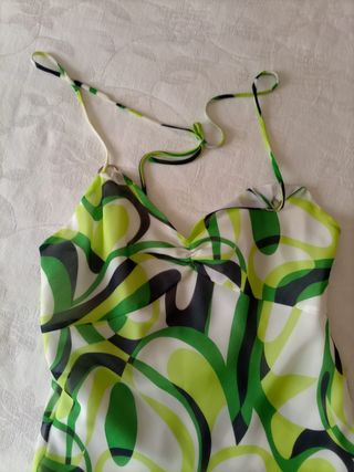 Vestido verde y blanco estampado