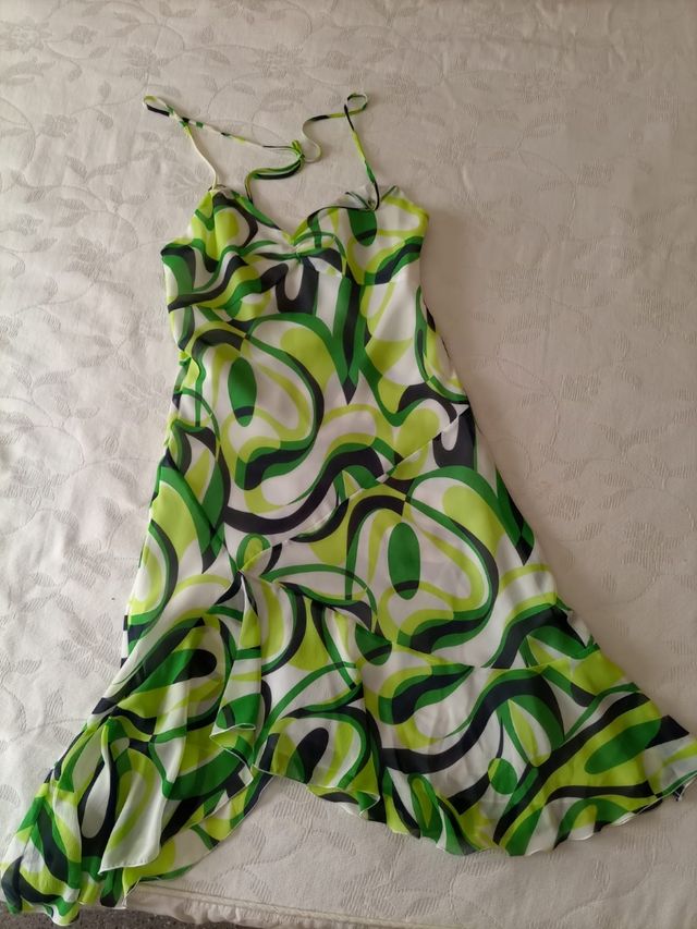 Vestido verde y blanco estampado