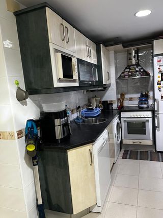 Céntrico, exterior, trastero, garaje. Hay ascensor