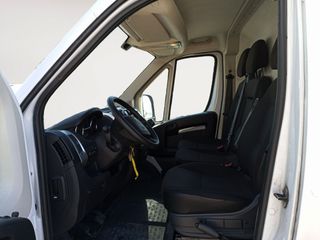 Peugeot Boxer 435 L3H3 BlueHDi 140