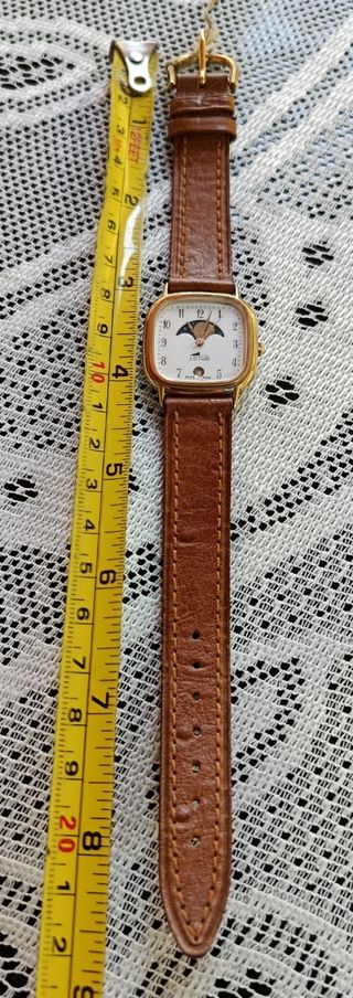 Reloj Lotus vintage dorado