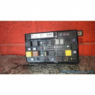 CAJA RELES FUSIBLES 13191129 5DK00866827
