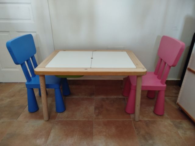 Mesa infantil Ikea madera 2 sillas