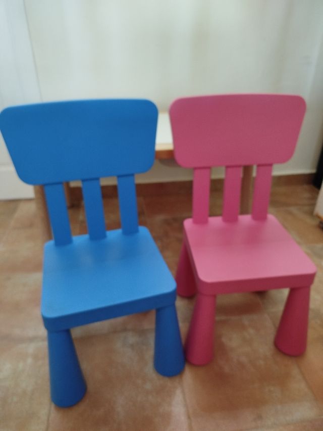 Mesa infantil Ikea madera 2 sillas