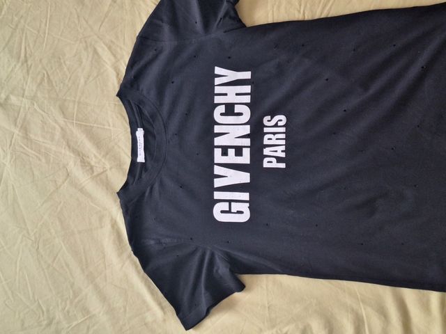 Camiseta negra Givenchy París L