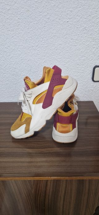 Zapatillas Nike Huarache amarillas