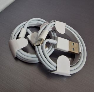 Caricabatterie originali per iPhone
