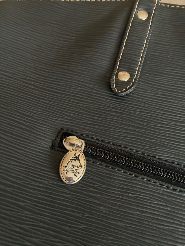 Bolso El potro negro grande