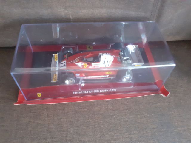 F1 Ferrari escala 1/24 - 4 coches